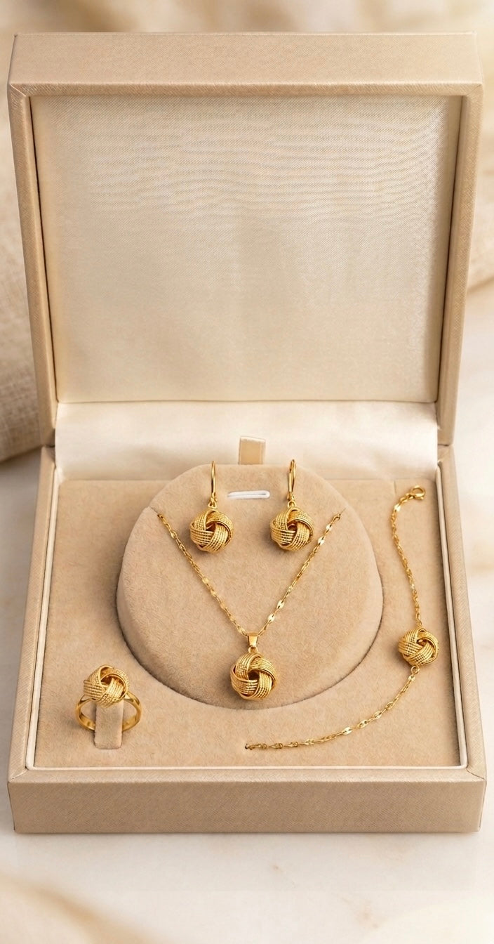 Parure عقدة الحب