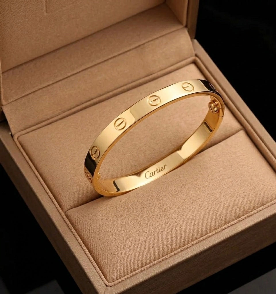 Cartiier love dore